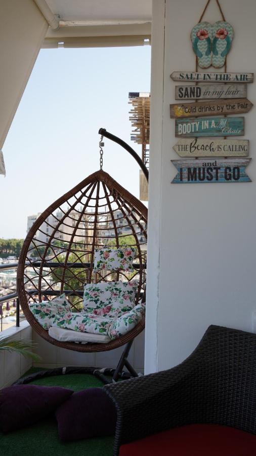Km Beach View Apartment Χανιά Εξωτερικό φωτογραφία