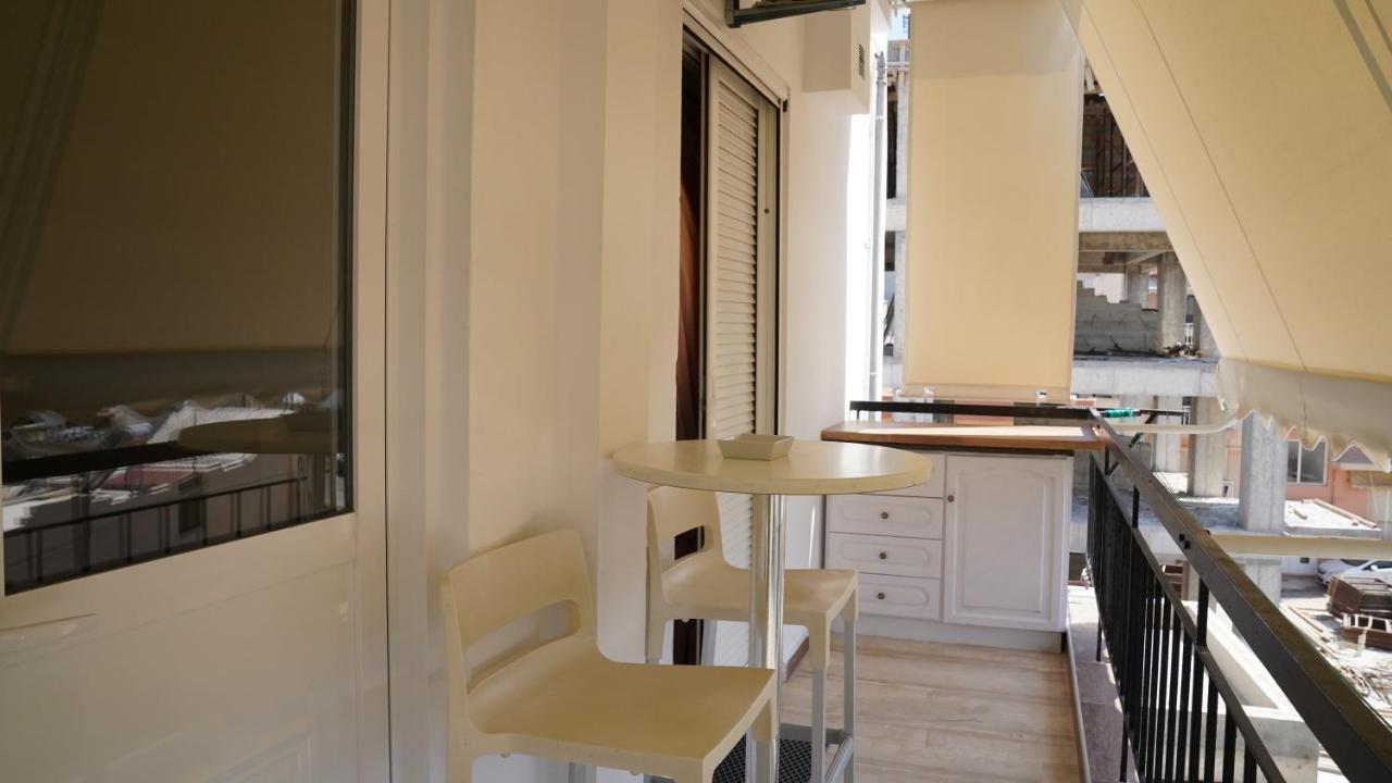 Km Beach View Apartment Χανιά Εξωτερικό φωτογραφία